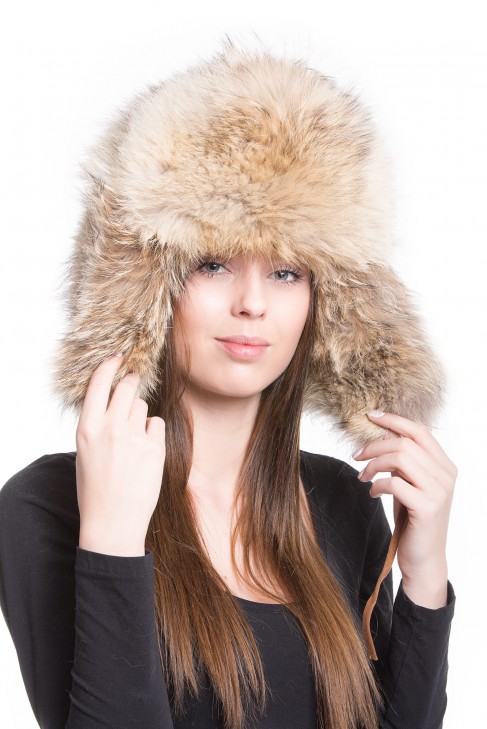 Diese Fashion Pelz Mütze aus Kojote ist für Herren und Damen geeignet.