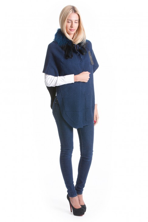 Wool cape with blue fox fur collar luxury fashion fur Style
