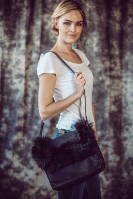 Flauschige Felltasche schwarz Fuchs Fashion Style Pelz Mode