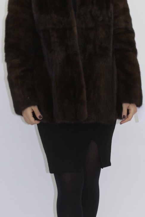 Fur fur jacket mink put on brown
