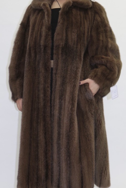 Fur coat mink kohinoor brown