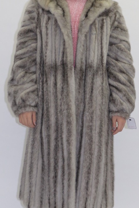Fur. Fur coat mink Kohinoor gray
