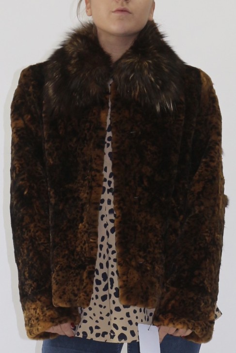 Fur-fur jacket mink sheared with silver fox collar