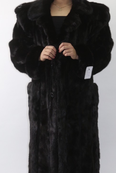 Fur coat mink deep brown