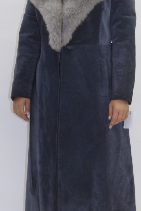 Fur collar blue fox gray with leather coat